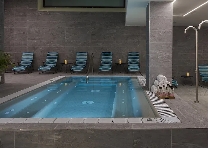 Axel - Adults Only 4* San Sebastián